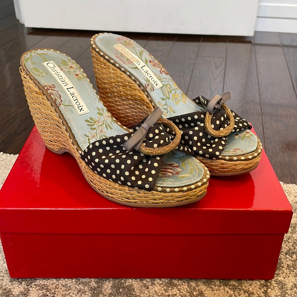 christian lacroix wicker wedge sandals size 39
